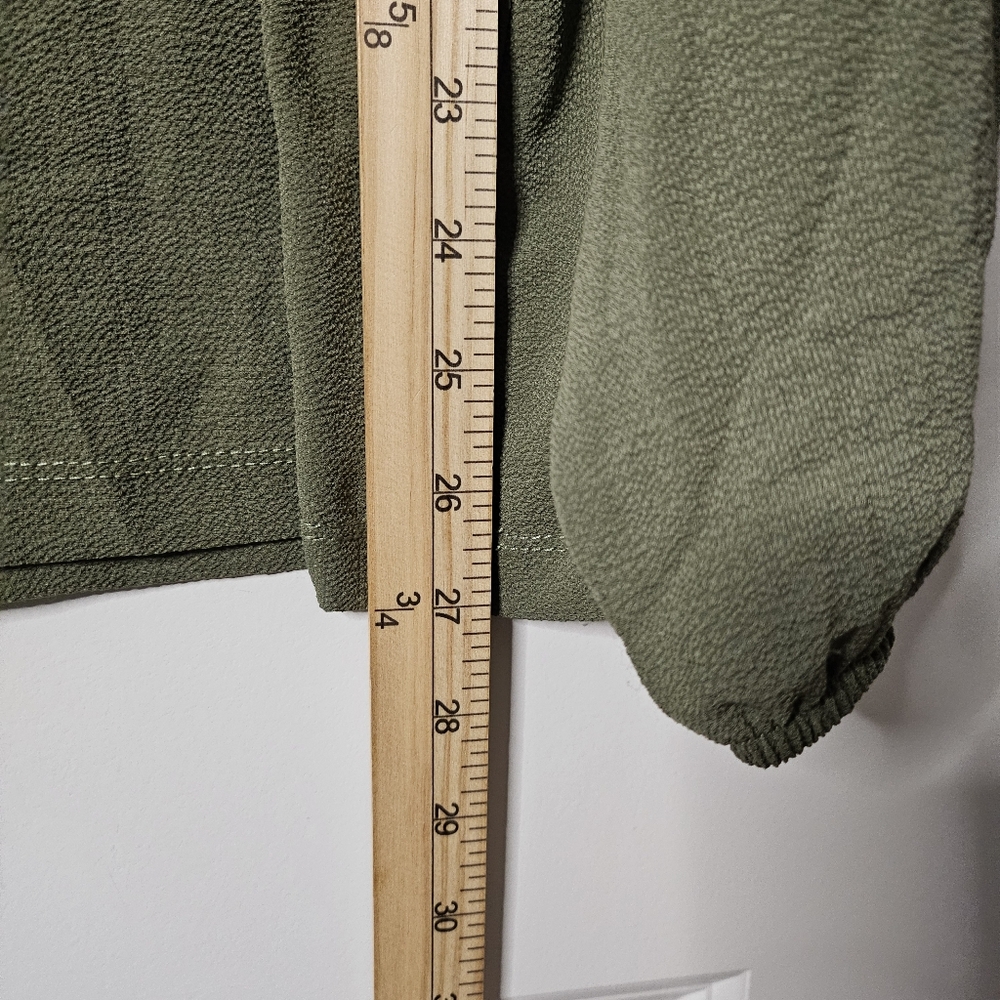 Kathy Ireland Blouse Size L Olive Green Peasant Elastic Cuffs Tie Neck Cottage - Picture 10 of 10